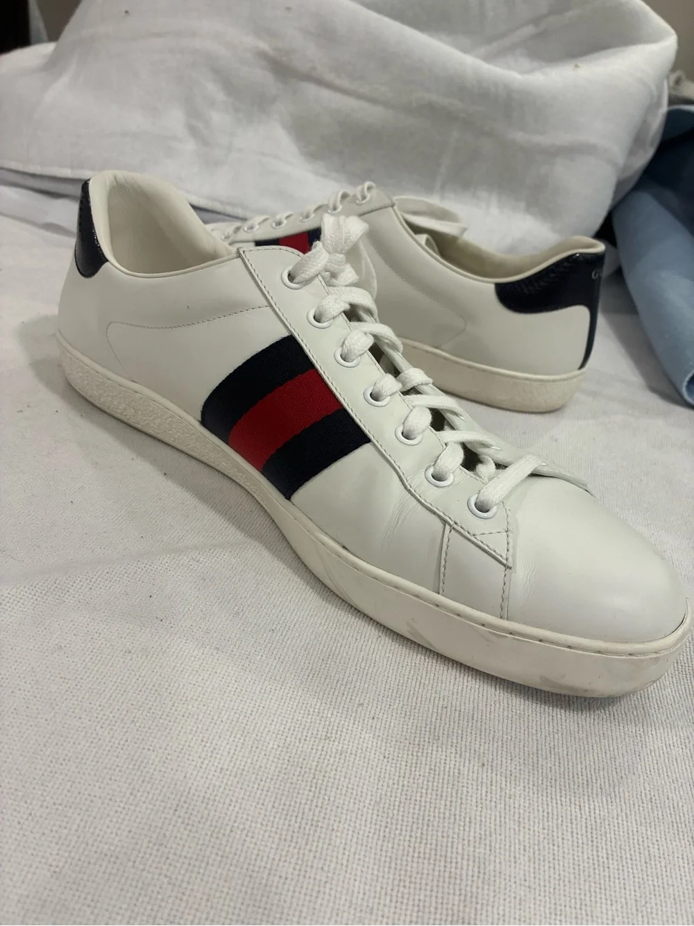 Classic Gucci size 12 White Leather Sneakers with Navy & Red Strip Shoes